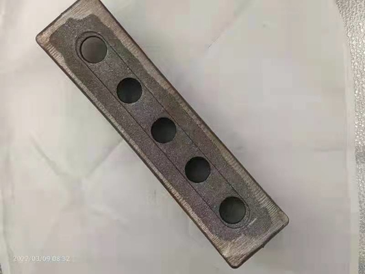 延性がある鉄の3つの4つの5つの穴が付いている一般的なポストの張力付属品3*0.5の′の′