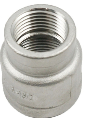 RA 1.6 - RA 12.5のステンレス鋼の管付属品NPT/ソケットを減らすBSPの糸